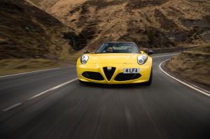 Alfa Romeo 4C Spider 2015 года  (UK)